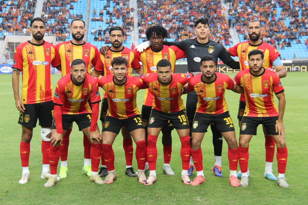 "ES Tunis vise la tête du groupe contre Sagrada Esperança"